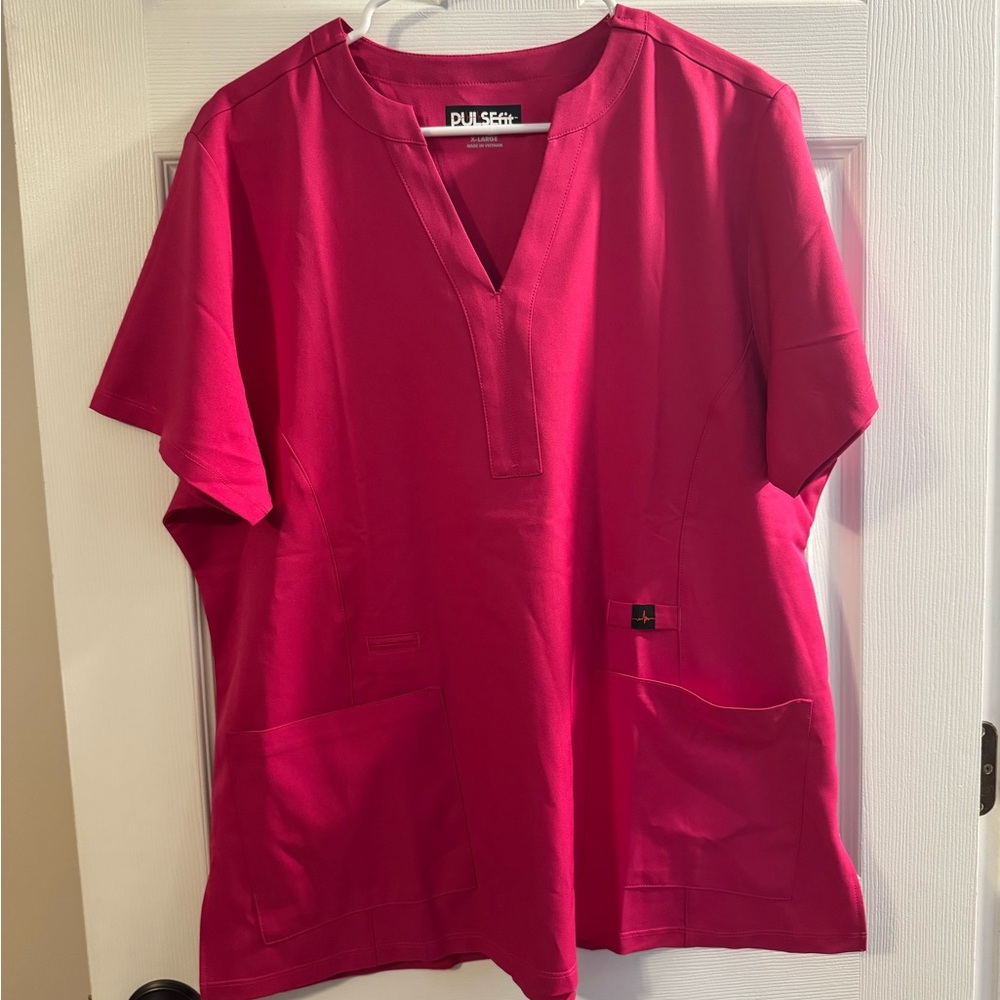 Women’s PulseFit Scrub Top Hot Pink XL